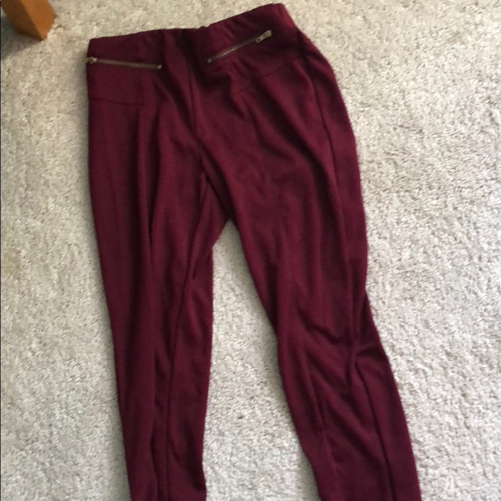 Maroon leggings